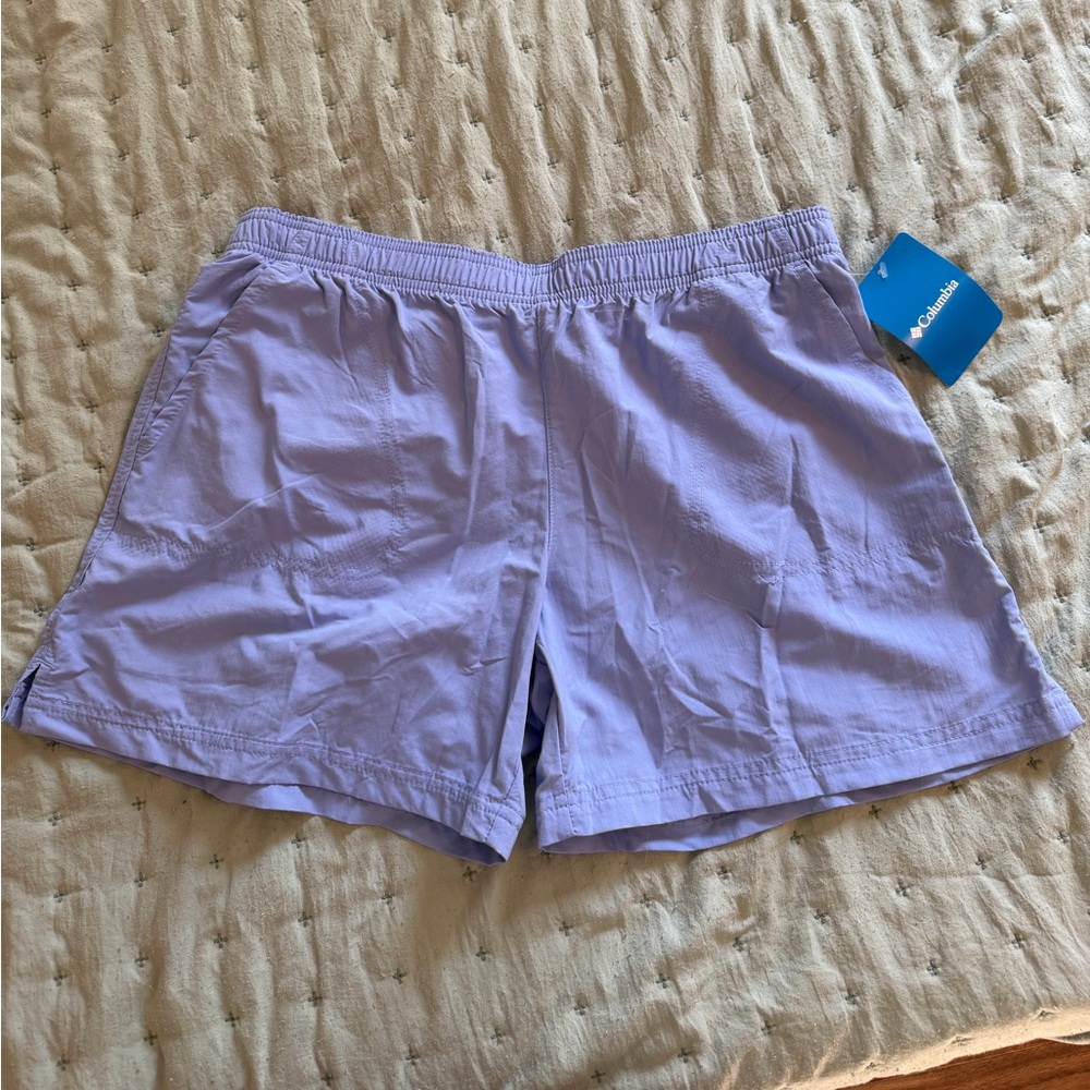 Women’s Columbia Shorts size M NWT